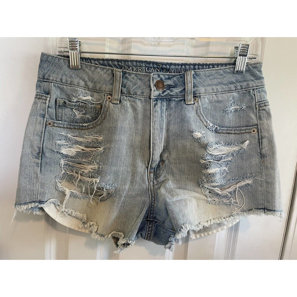 American Eagle Shorts Womens Size 8 Hi Rise Shortie Distressed Lightwash
